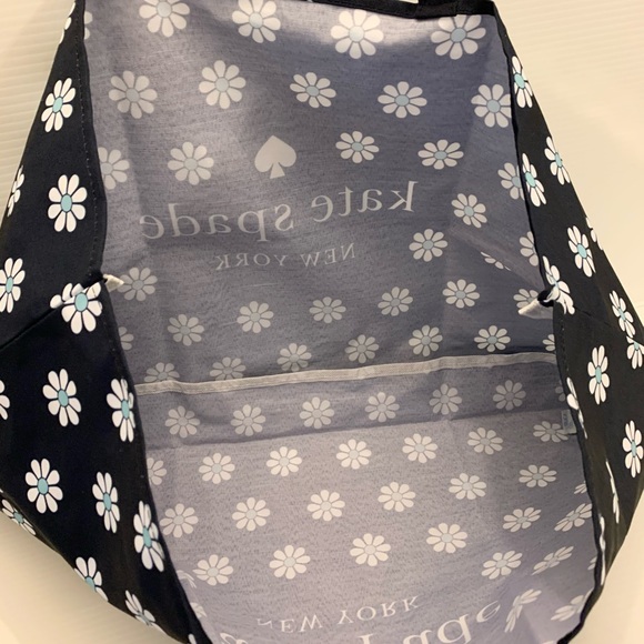 Kate Spade OL canvas Flower Tote - Picture 4 of 5